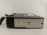 2017 Gmc Yukon Xl Radio AM FM Cd Player Receiver Replacement P/N:84222871 Fits Fits 2016 2018 2019 2020 OEM Used Auto Parts 