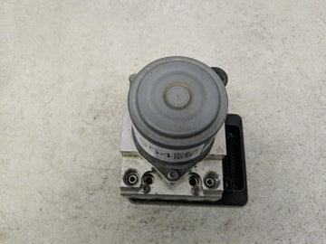 2017 Gmc Yukon Xl Anti-Lock Brake ABS Pump Module Actuator OEM P/N:84074958 Fits Fits 2018 2019 2020 OEM Used Auto Parts