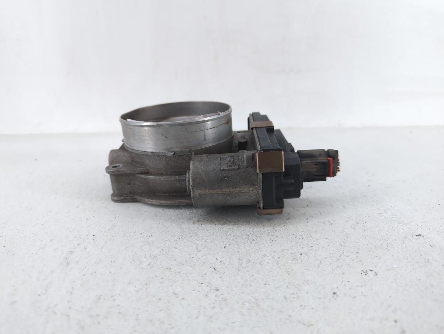 2017 Gmc Yukon Xl Throttle Body P/N:12678312 12678223, 12620263 Fits Fits 2014 2015 2016 2018 2019 2020 2021 2022 OEM Used A