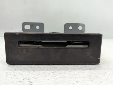 2017 Gmc Yukon Xl Radio AM FM Cd Player Receiver Replacement P/N:84016434 Fits Fits 2018 2019 2020 OEM Used Auto Parts - Oem