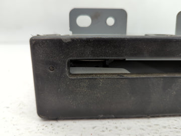 2017 Gmc Yukon Xl Radio AM FM Cd Player Receiver Replacement P/N:84016434 Fits Fits 2018 2019 2020 OEM Used Auto Parts