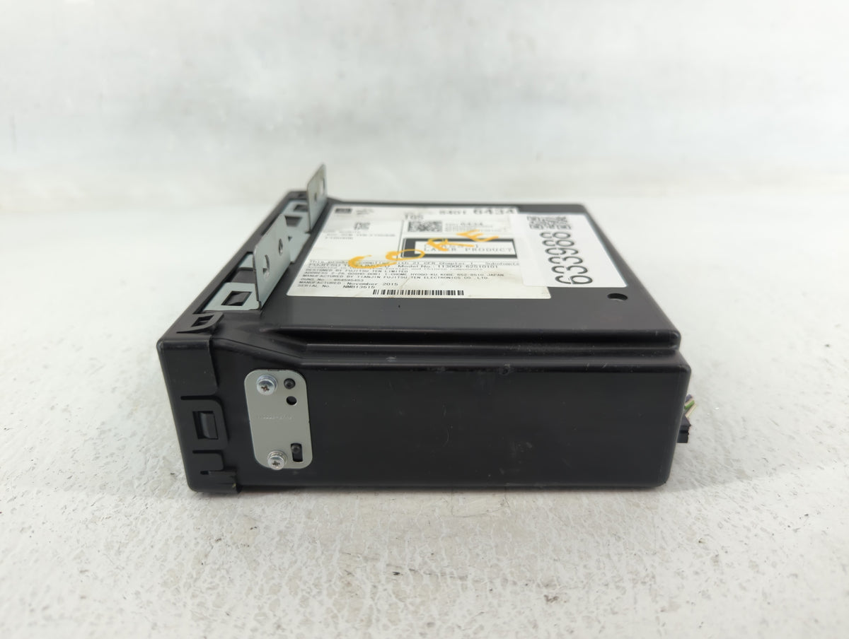 Gmc Yukon Xl Am Fm Cd Player Radio Receiver 633988 - Oemusedautoparts1.com