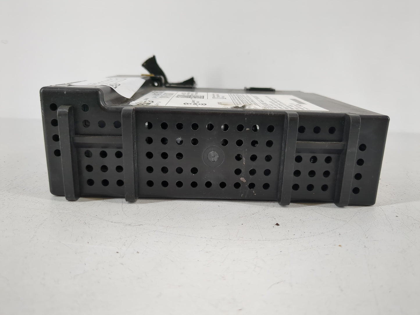 2017 Gmc Yukon Xl 1500 Radio AM FM Cd Player Receiver Replacement P/N:84278527 Fits Fits 2016 2018 2019 2020 OEM Used Auto P