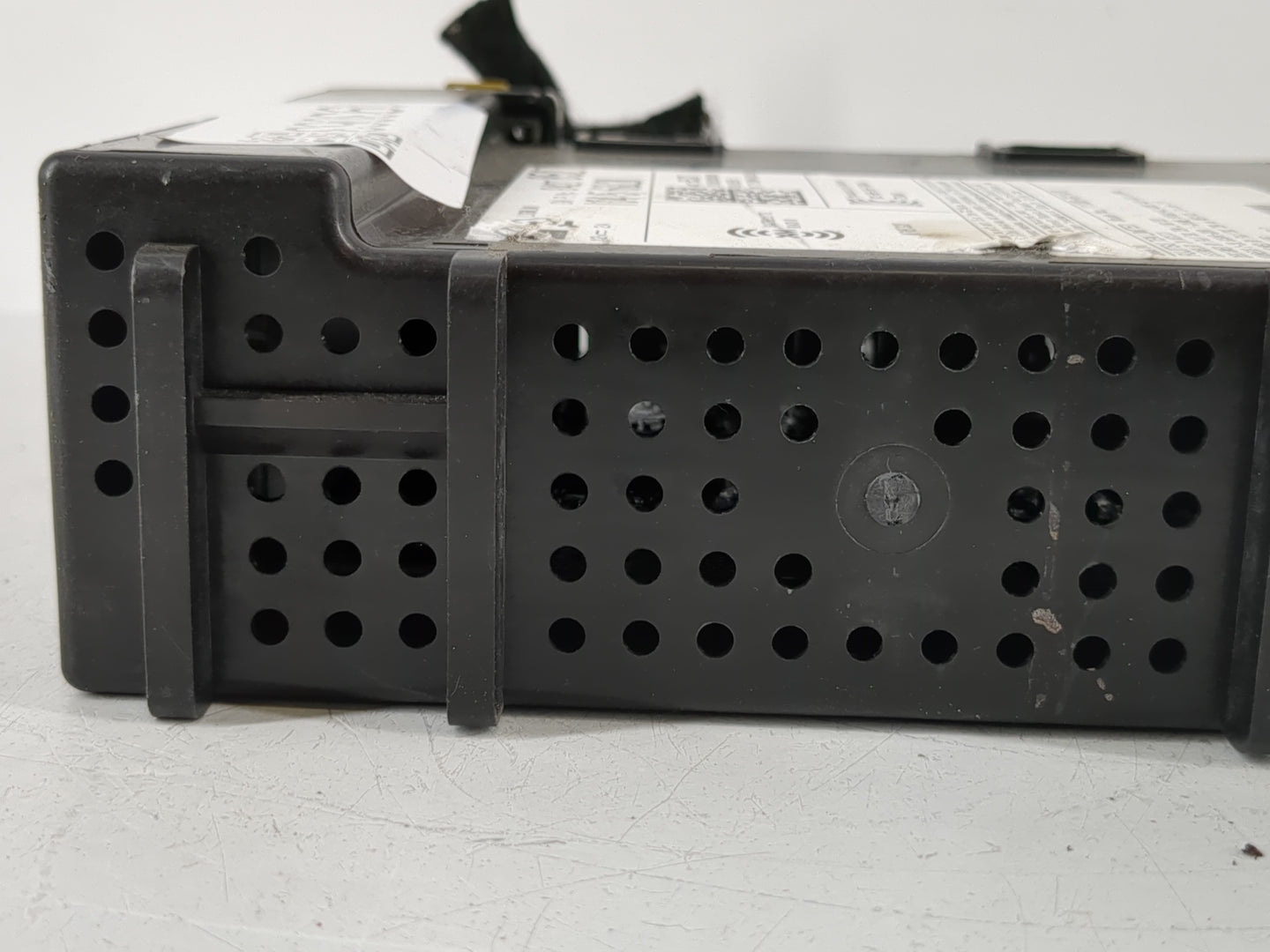 2017 Gmc Yukon Xl 1500 Radio AM FM Cd Player Receiver Replacement P/N:84278527 Fits Fits 2016 2018 2019 2020 OEM Used Auto P