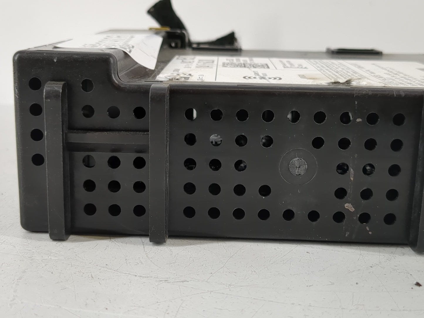 2017 Gmc Yukon Xl 1500 Radio AM FM Cd Player Receiver Replacement P/N:84278527 Fits Fits 2016 2018 2019 2020 OEM Used Auto P