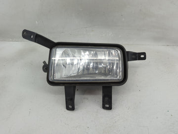 Gmc Yukon Xl 1500 Passenger Right Oem Front Light Lamp - Oemusedautoparts1.com
