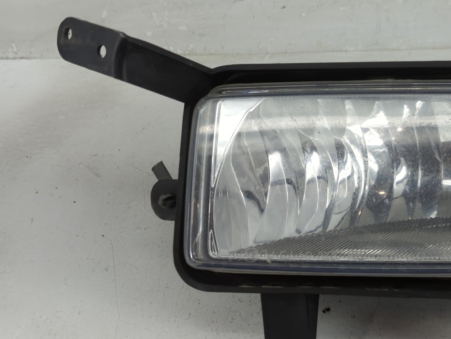Gmc Yukon Xl 1500 Passenger Right Oem Front Light Lamp - Oemusedautoparts1.com