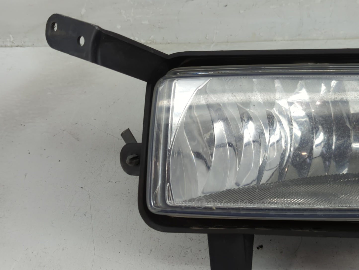 Gmc Yukon Xl 1500 Passenger Right Oem Front Light Lamp - Oemusedautoparts1.com