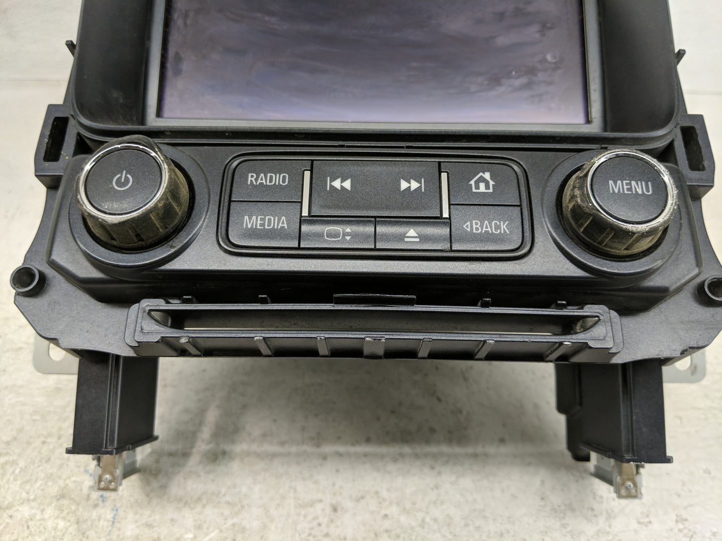 Gmc Yukon Xl 1500 Radio Control Panel - Oemusedautoparts1.com