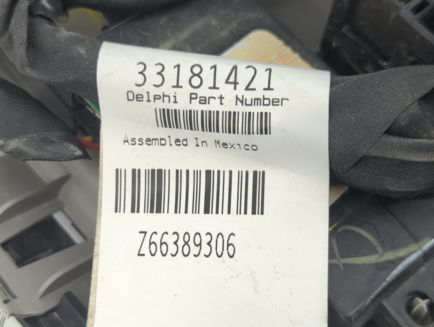 Gmc Yukon Xl 1500 Overhead Roof Console 1321776 - Oemusedautoparts1.com