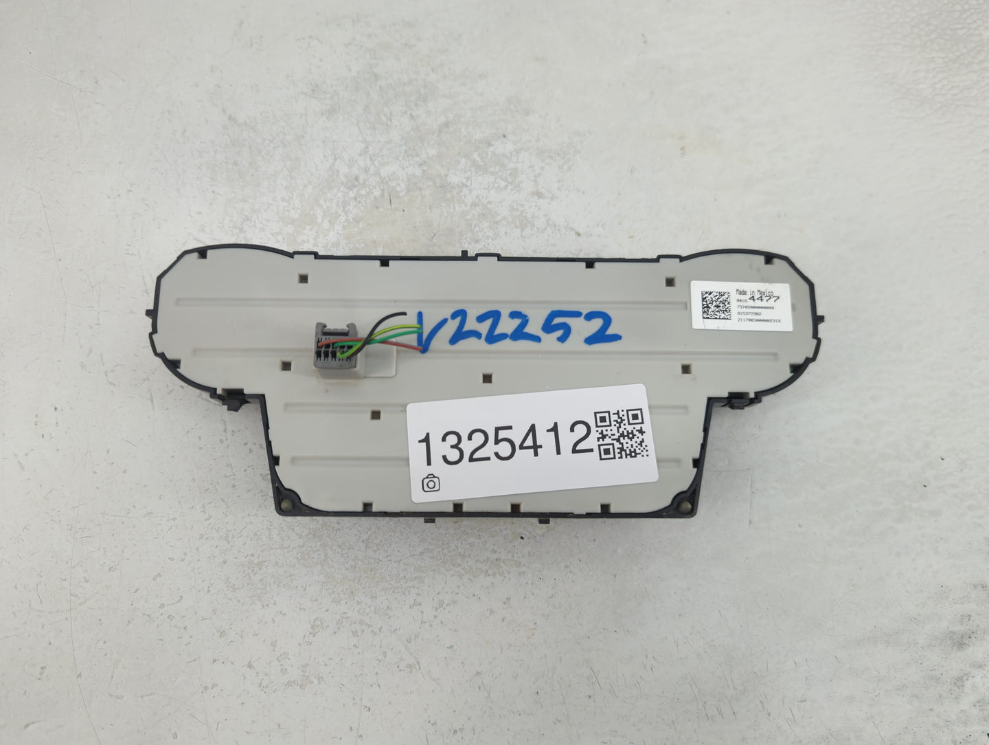 2017 Gmc Yukon Xl 1500 Climate Control Module Temperature AC/Heater Replacement P/N:815372982 84164477 Fits Fits 2018 2019 2
