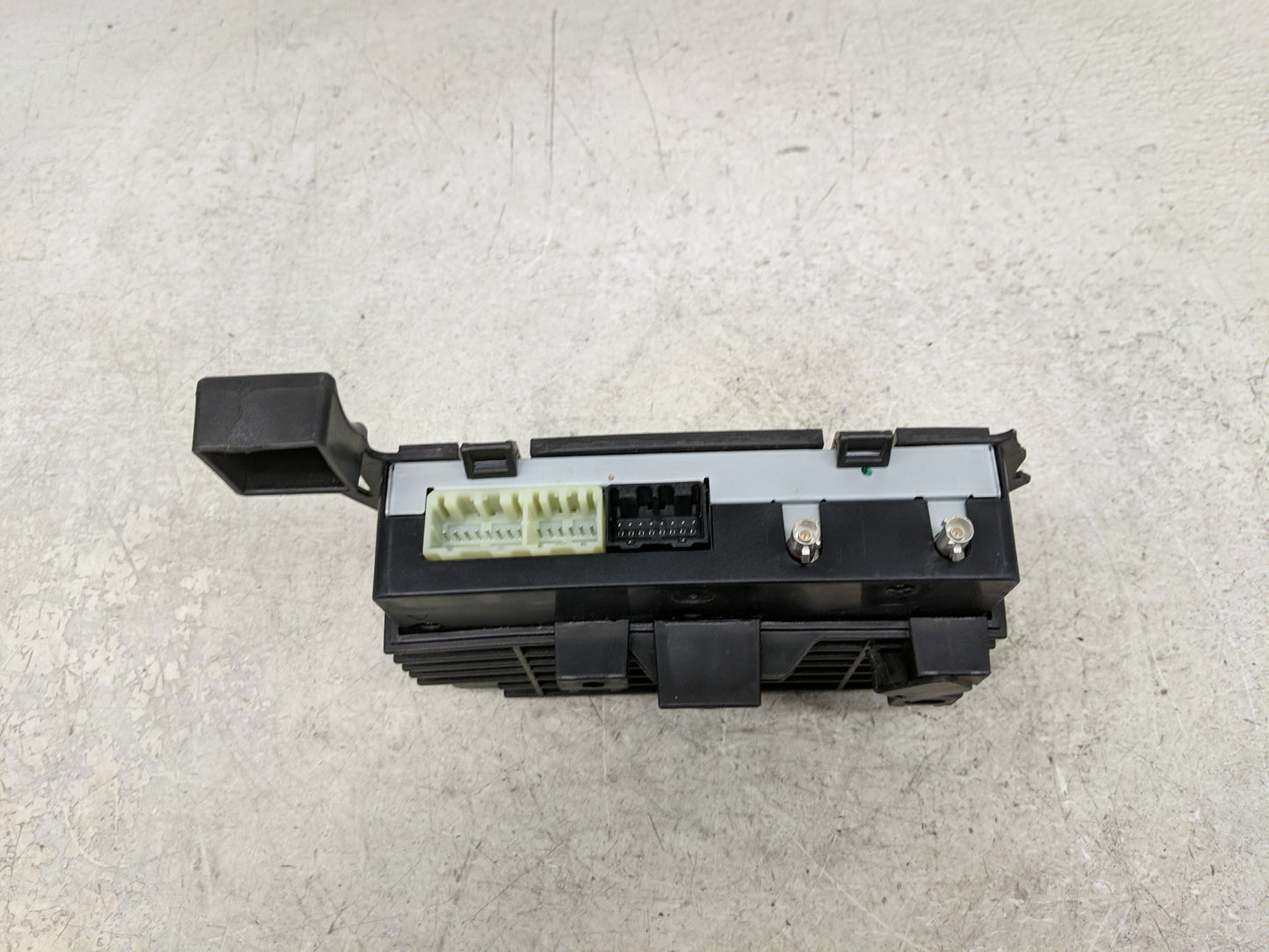 2017 Gmc Yukon Xl 1500 Radio AM FM Cd Player Receiver Replacement P/N:544948685 84093441 Fits Fits 2018 OEM Used Auto Parts 
