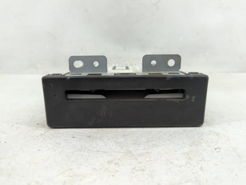 2017 Gmc Yukon Xl 1500 Radio AM FM Cd Player Receiver Replacement P/N:84016434 Fits Fits 2018 2019 OEM Used Auto Parts - Oem