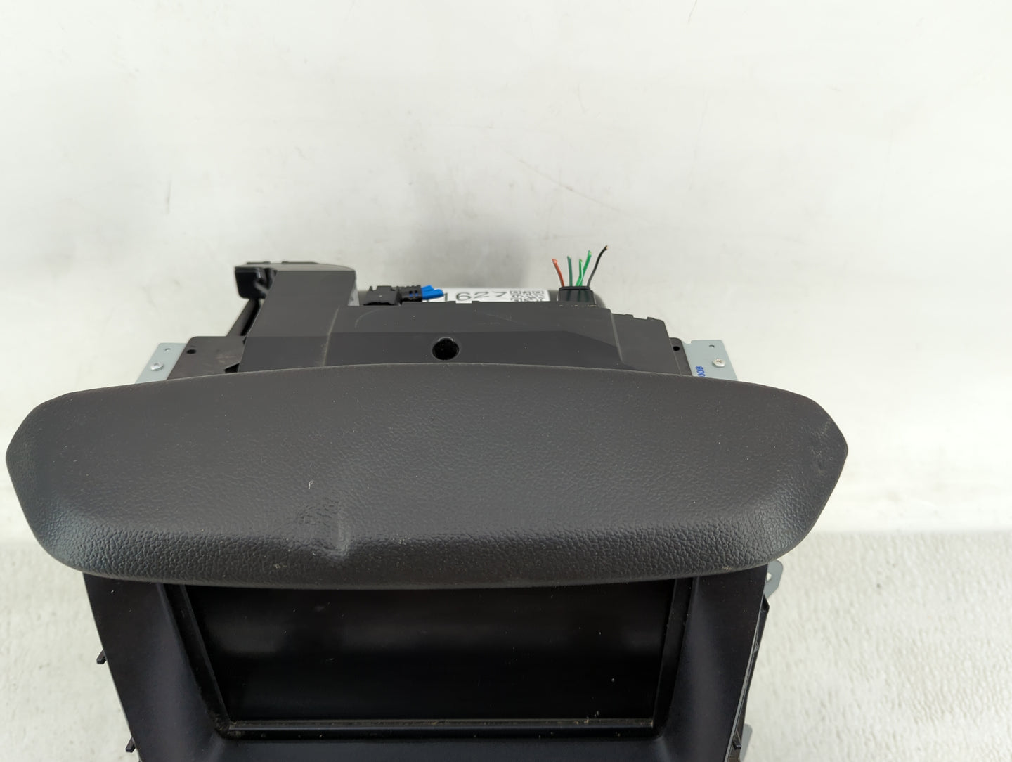2017 Gmc Yukon Xl 1500 Radio AM FM Cd Player Receiver Replacement Fits Fits 2018 2019 2020 OEM Used Auto Parts - Oemusedauto