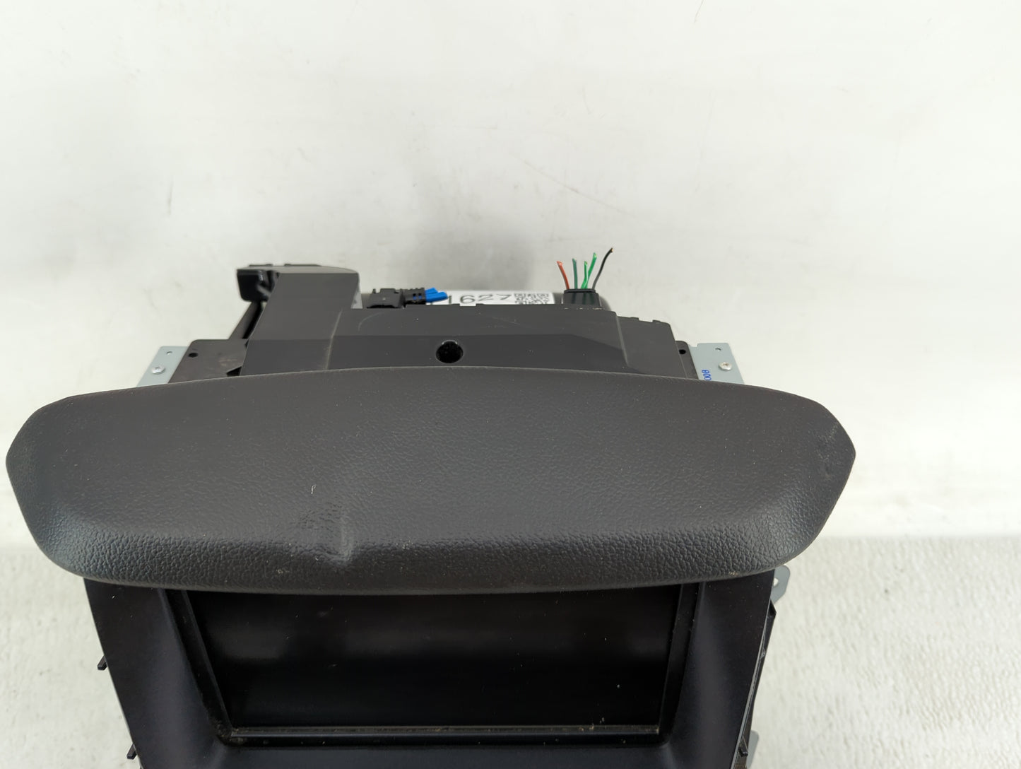 2017 Gmc Yukon Xl 1500 Radio AM FM Cd Player Receiver Replacement Fits Fits 2018 2019 2020 OEM Used Auto Parts - Oemusedauto