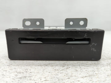 Gmc Yukon Xl 1500 Am Fm Cd Player Radio Receiver - Oemusedautoparts1.com