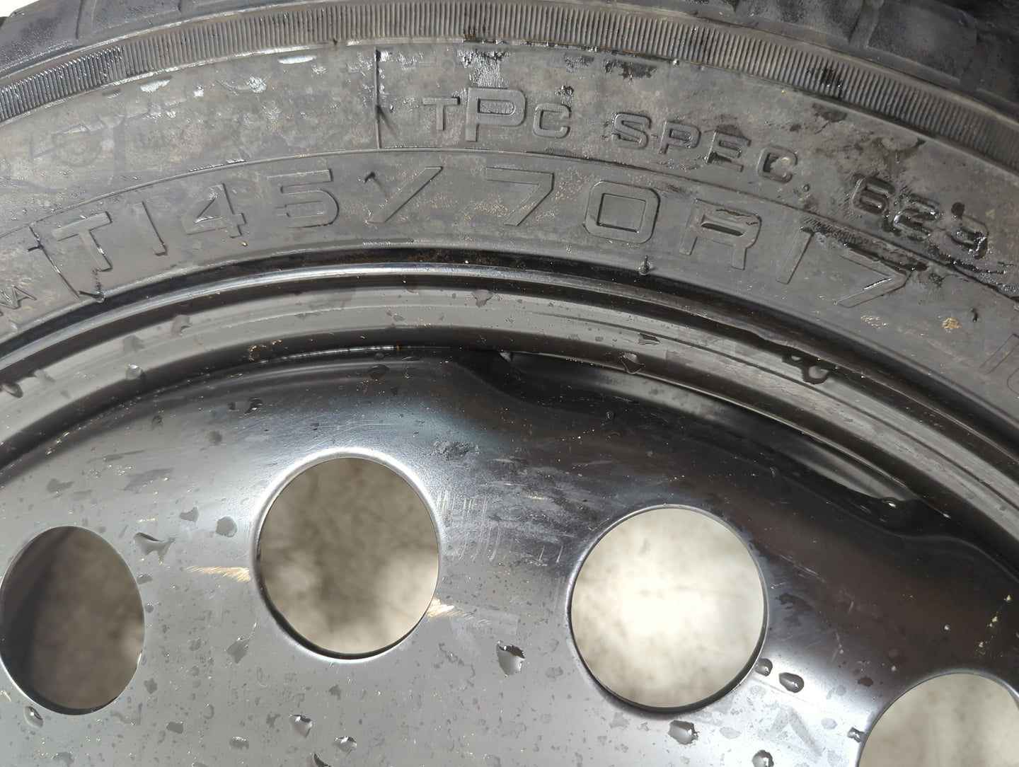 2017 Gmc Terrain Terrai Spare Donut Tire Wheel Rim Oem - Oemusedautoparts1.com