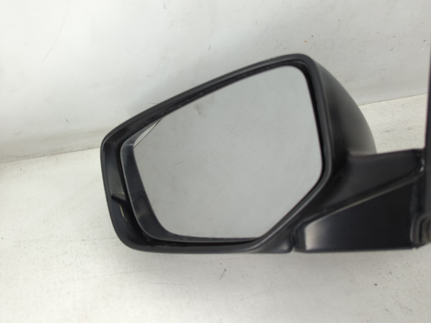 2013-2017 Honda Accord Driver Side View Mirror - Left Door Mirror OEM Used - Oemusedautoparts1.com