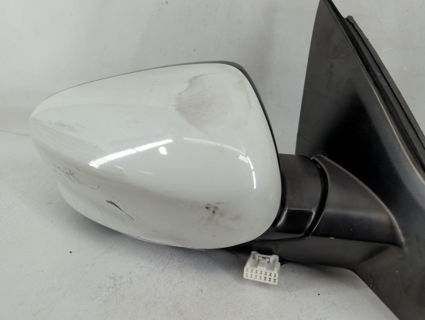 2013-2017 Honda Accord Passenger Side View Mirror - Right Door Mirror OEM Used - Oemusedautoparts1.com