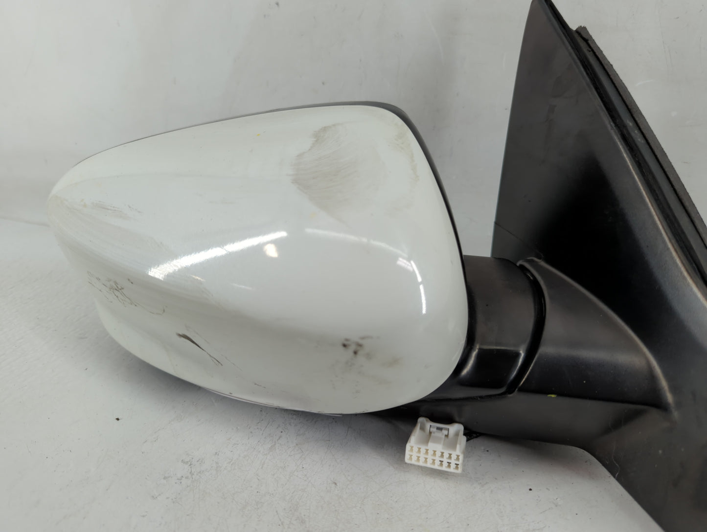 2013-2017 Honda Accord Passenger Side View Mirror - Right Door Mirror OEM Used - Oemusedautoparts1.com