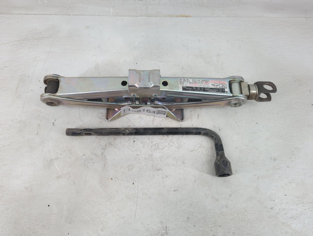2017 Honda Accord Spare Scissor Car Jack 1188164 - Oemusedautoparts1.com