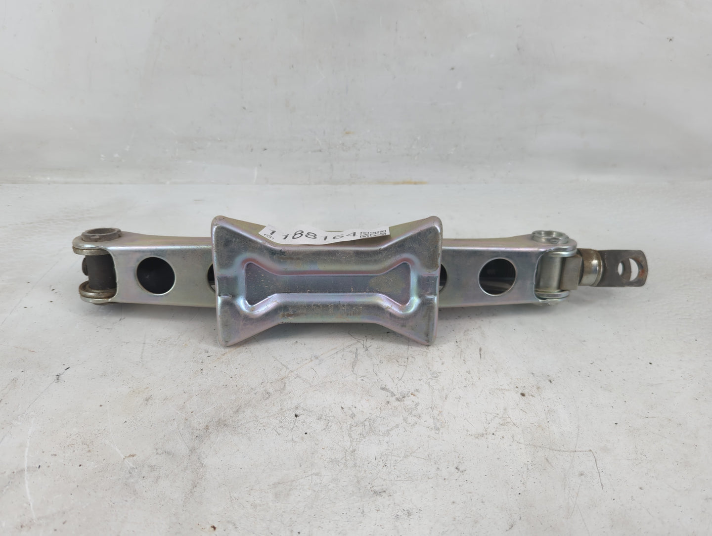 2017 Honda Accord Spare Scissor Car Jack 1188164 - Oemusedautoparts1.com