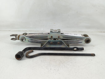 compare product 2017 Honda Accord Spare Scissor Car Jack 1188183