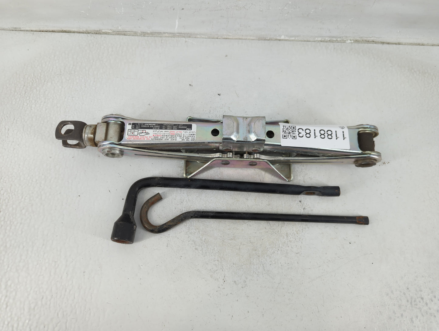 2017 Honda Accord Spare Scissor Car Jack 1188183 - Oemusedautoparts1.com