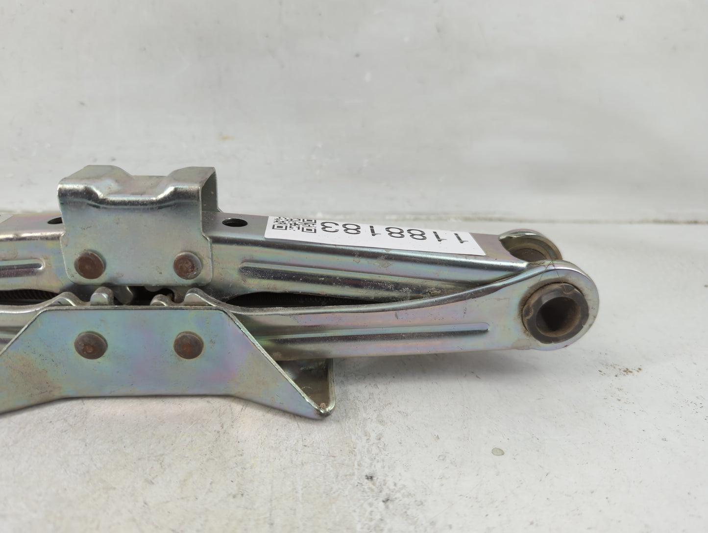 2017 Honda Accord Spare Scissor Car Jack 1188183 - Oemusedautoparts1.com