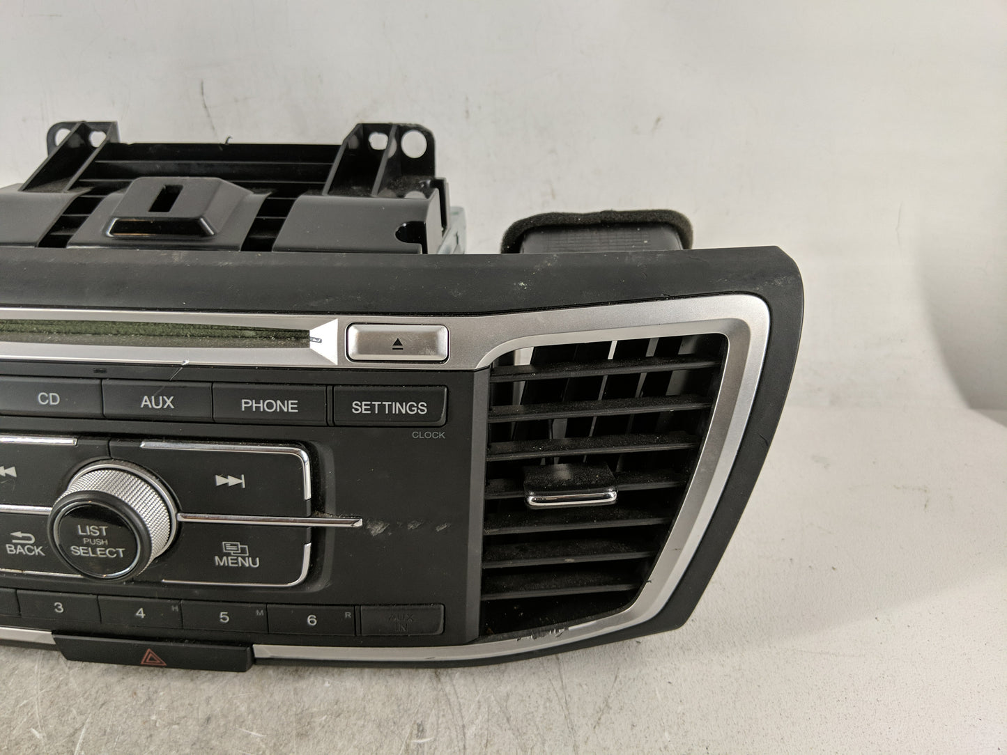 2016-2017 Honda Accord Radio AM FM Cd Player Receiver Replacement P/N:39100-T2F-A001 Fits Fits 2016 2017 OEM Used Auto Parts