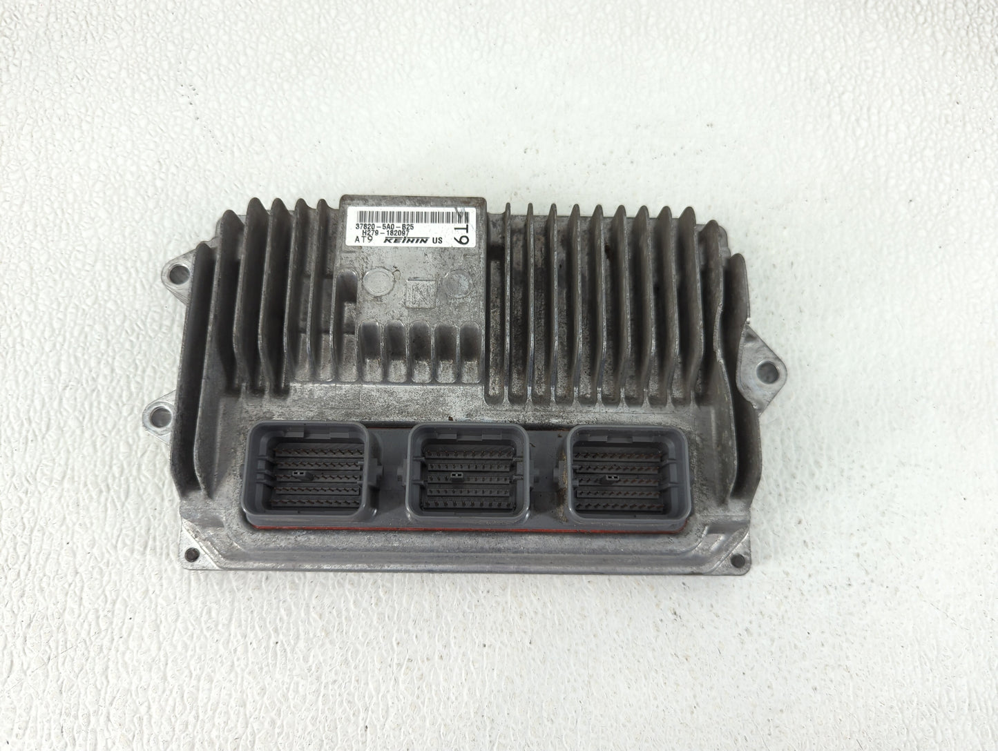 2016-2017 Honda Accord PCM Engine Control Computer ECU ECM PCU OEM P/N:HS79-182097 37820-5A0-B44 Fits Fits 2016 2017 OEM Use