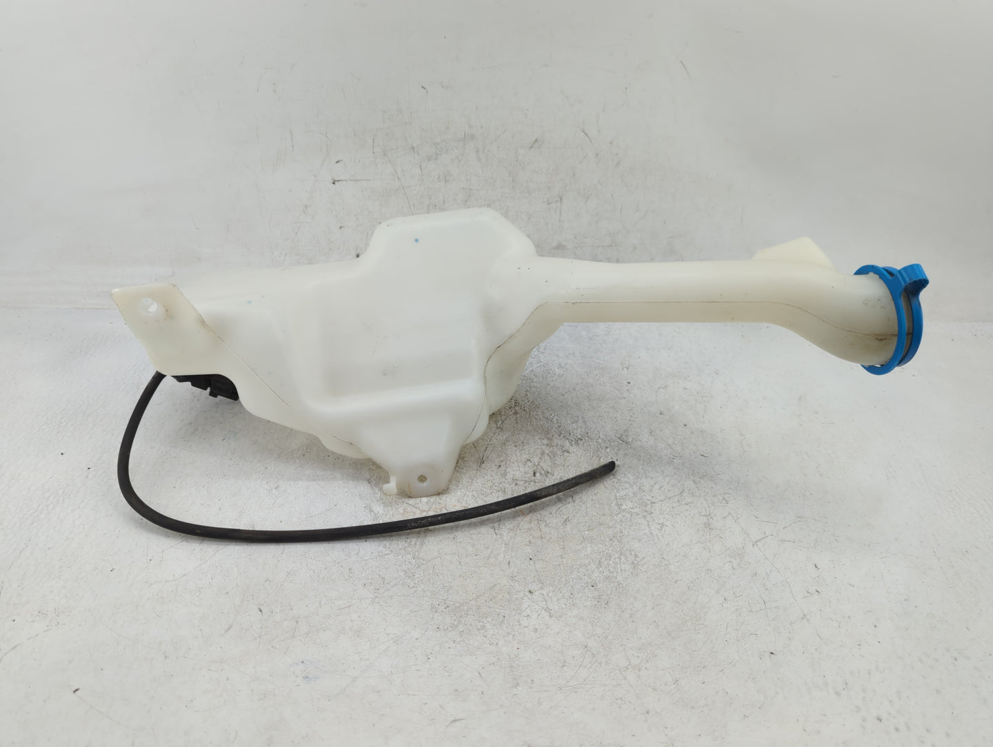 2013-2017 Honda Accord Windshield Washer Fluid Reservoir Bottle Oem - Oemusedautoparts1.com