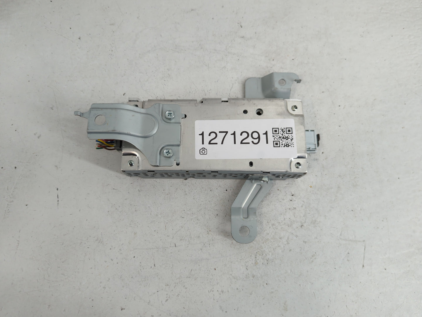 2016-2017 Honda Accord Radio AM FM Cd Player Receiver Replacement P/N:39800-T2A-A11 Fits Fits 2016 2017 OEM Used Auto Parts 