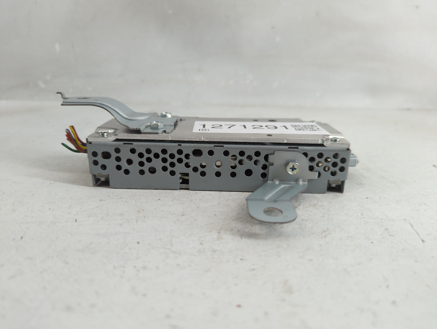 2016-2017 Honda Accord Radio AM FM Cd Player Receiver Replacement P/N:39800-T2A-A11 Fits Fits 2016 2017 OEM Used Auto Parts 