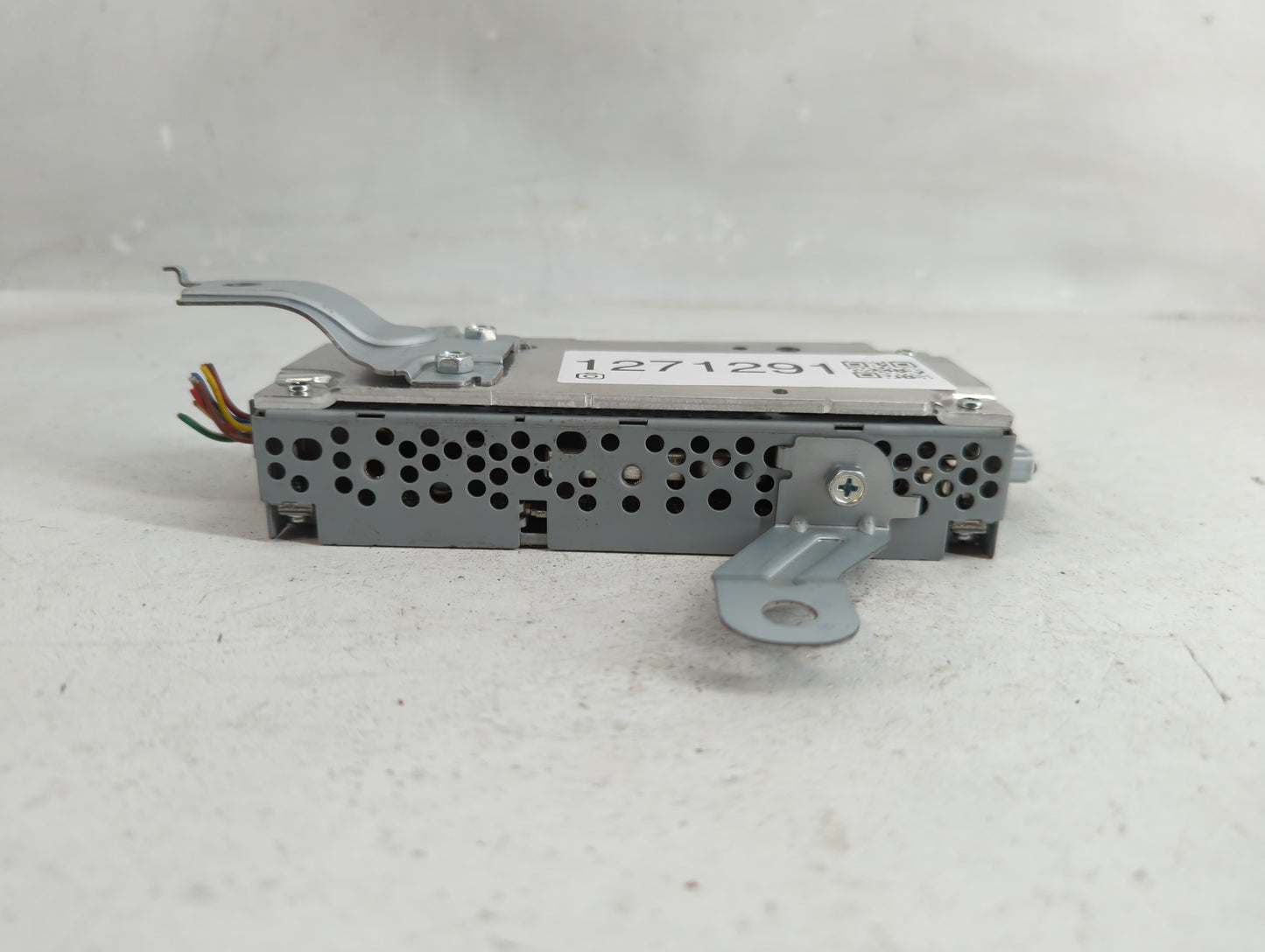 2016-2017 Honda Accord Radio AM FM Cd Player Receiver Replacement P/N:39800-T2A-A11 Fits Fits 2016 2017 OEM Used Auto Parts 
