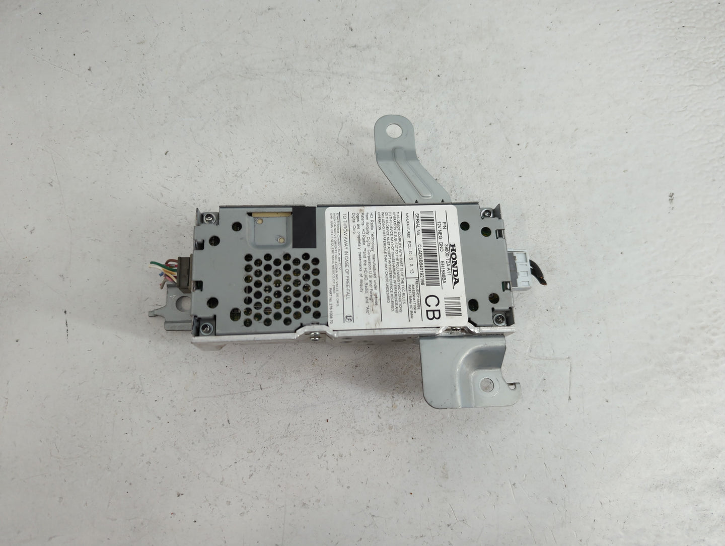 2016-2017 Honda Accord Radio AM FM Cd Player Receiver Replacement P/N:39800-T2A-A11 Fits Fits 2016 2017 OEM Used Auto Parts 