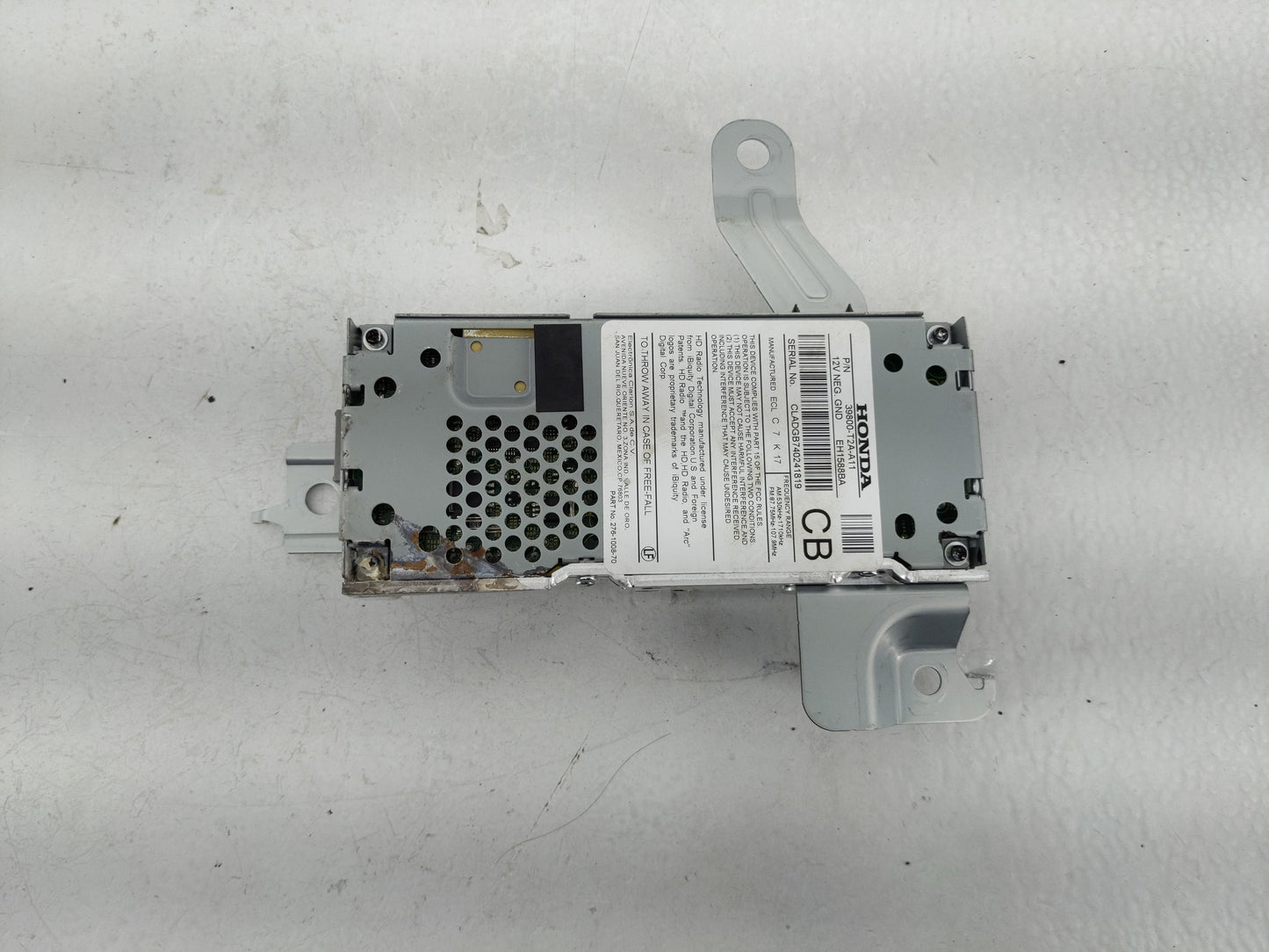 2016-2017 Honda Accord Radio AM FM Cd Player Receiver Replacement P/N:39800-T2A-A11 Fits Fits 2016 2017 OEM Used Auto Parts 