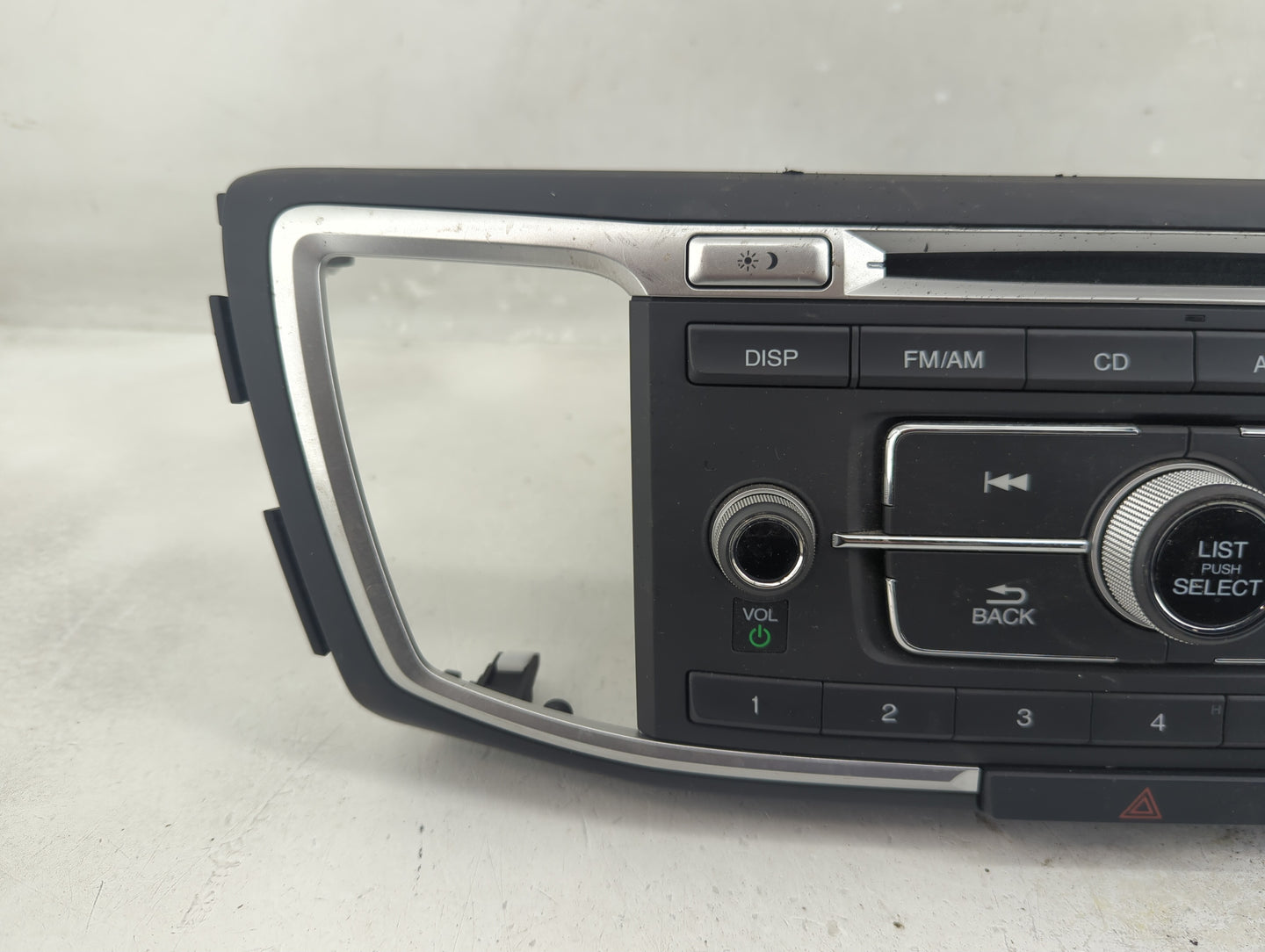 2016-2017 Honda Accord Radio Control Panel - Oemusedautoparts1.com