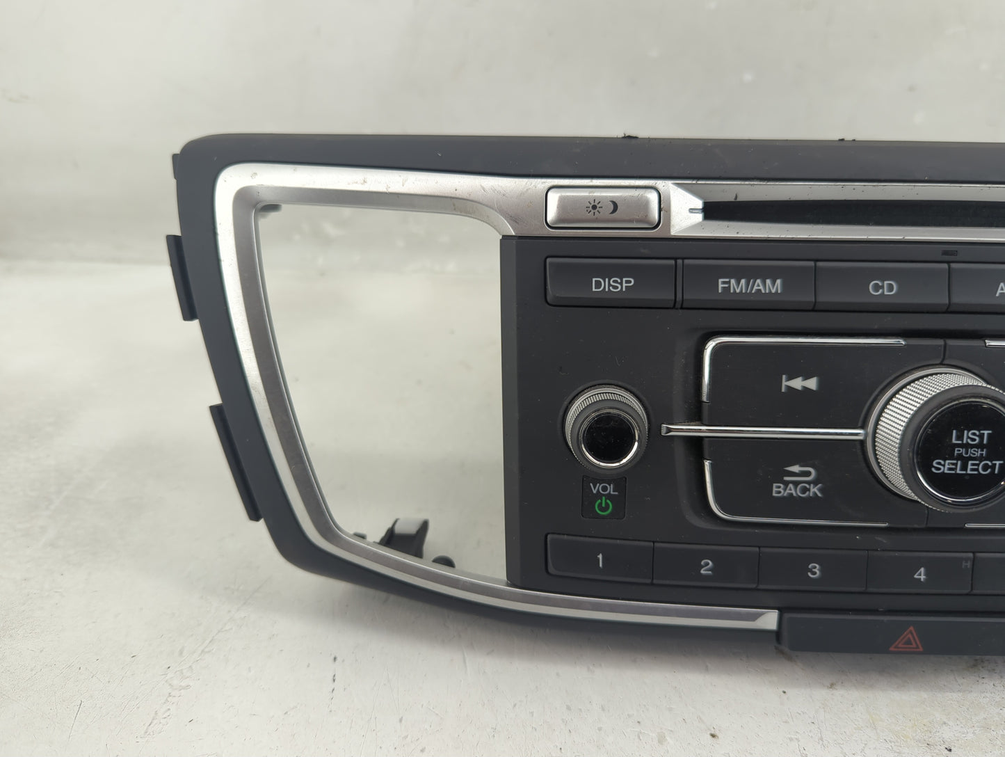 2016-2017 Honda Accord Radio Control Panel - Oemusedautoparts1.com