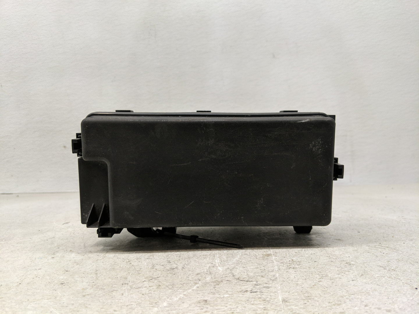 2017 Honda Accord Fusebox Fuse Box Panel Relay Module P/N:682760 Fits OEM Used Auto Parts - Oemusedautoparts1.com
