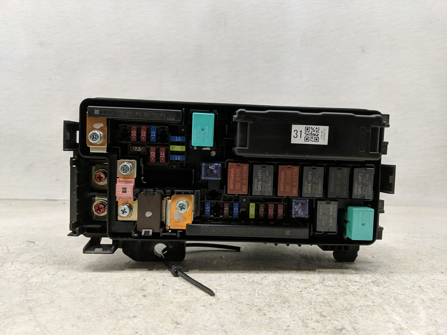 2017 Honda Accord Fusebox Fuse Box Panel Relay Module P/N:682760 Fits OEM Used Auto Parts - Oemusedautoparts1.com