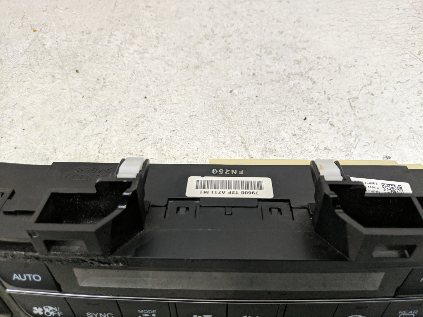 2016-2017 Honda Accord Climate Control Module Temperature AC/Heater Replacement P/N:79600 T2F A711 M1 Fits Fits 2016 2017 OE