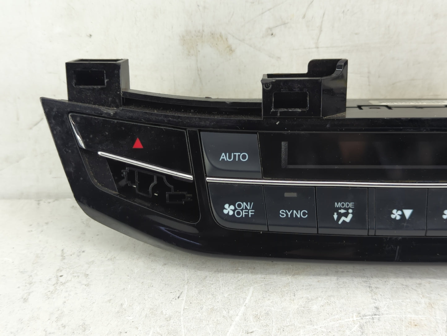 2016-2017 Honda Accord Climate Control Module Temperature AC/Heater Replacement P/N:79600T2FA711M1 79600T2FA710M1 Fits OEM U