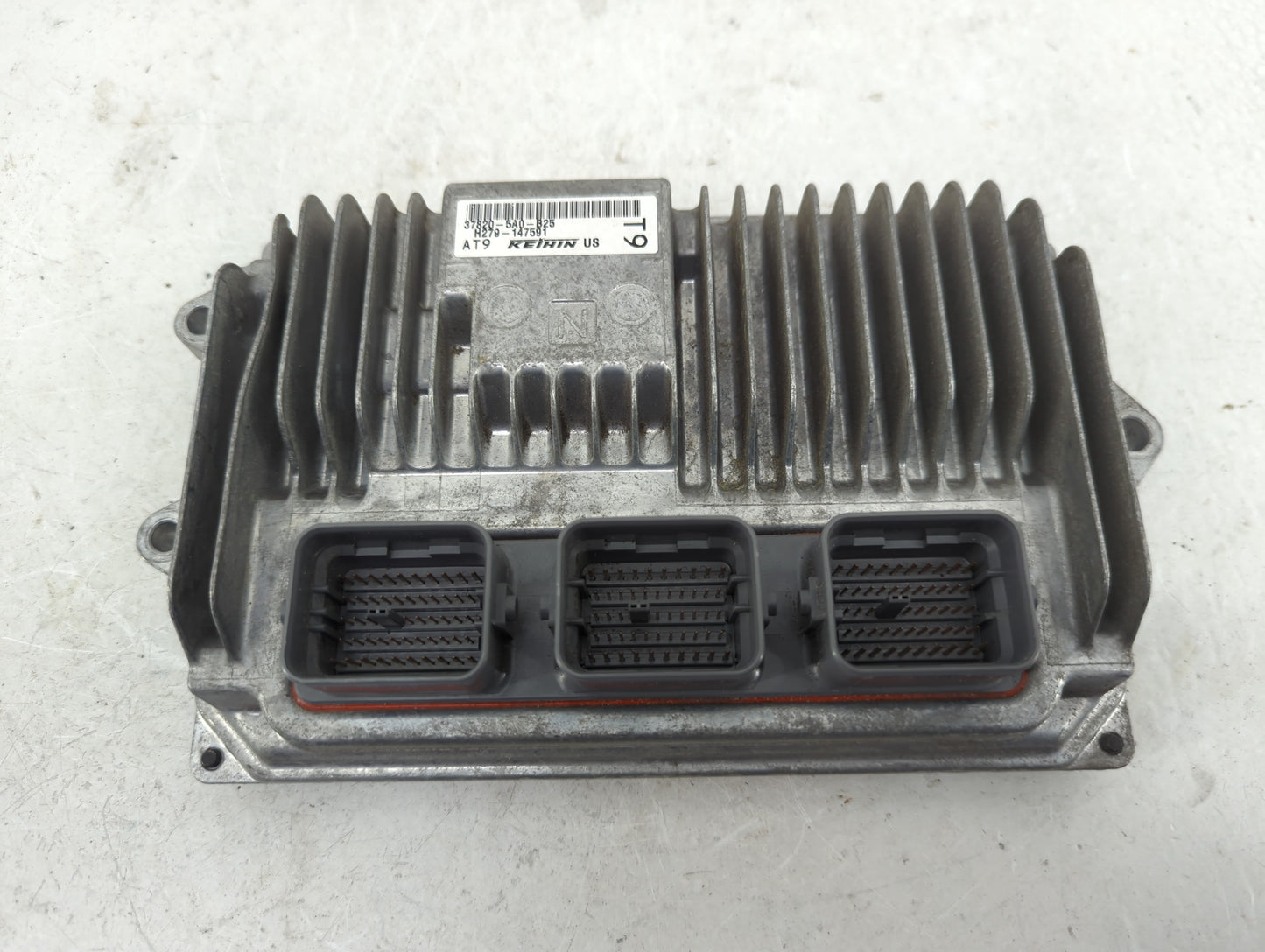2016-2017 Honda Accord PCM Engine Control Computer ECU ECM PCU OEM P/N:37820-5A0-B25 Fits Fits 2016 2017 OEM Used Auto Parts