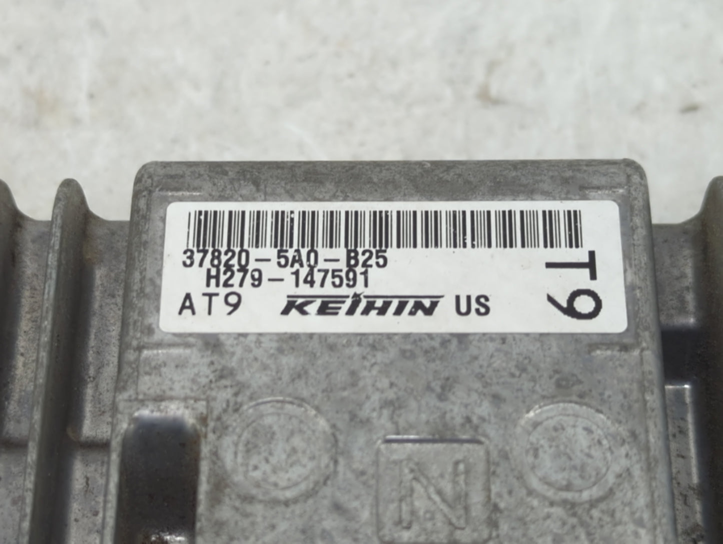 2016-2017 Honda Accord PCM Engine Control Computer ECU ECM PCU OEM P/N:37820-5A0-B25 Fits Fits 2016 2017 OEM Used Auto Parts