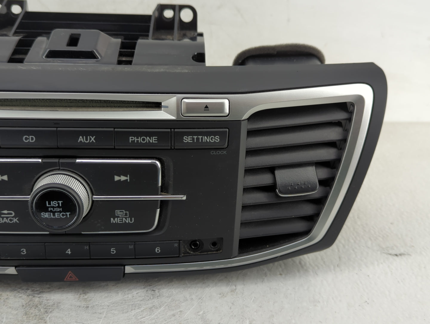 2016-2017 Honda Accord Radio AM FM Cd Player Receiver Replacement P/N:39100-T2F-A001 Fits Fits 2016 2017 OEM Used Auto Parts
