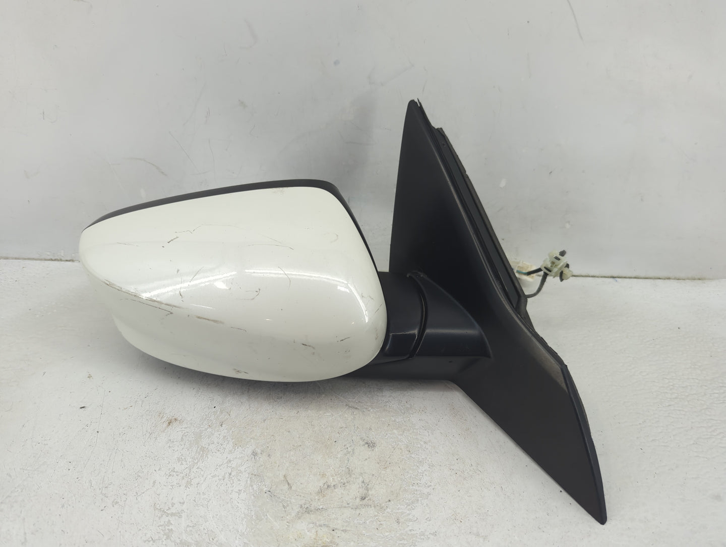 2013-2017 Honda Accord Passenger Side View Mirror - Right Door Mirror OEM Used - Oemusedautoparts1.com