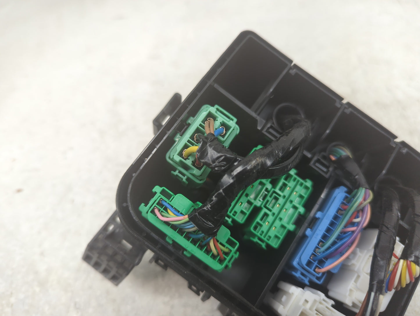 2017 Honda Accord Fusebox Fuse Box Panel Relay Module P/N:32200TLAA22 Fits OEM Used Auto Parts - Oemusedautoparts1.com