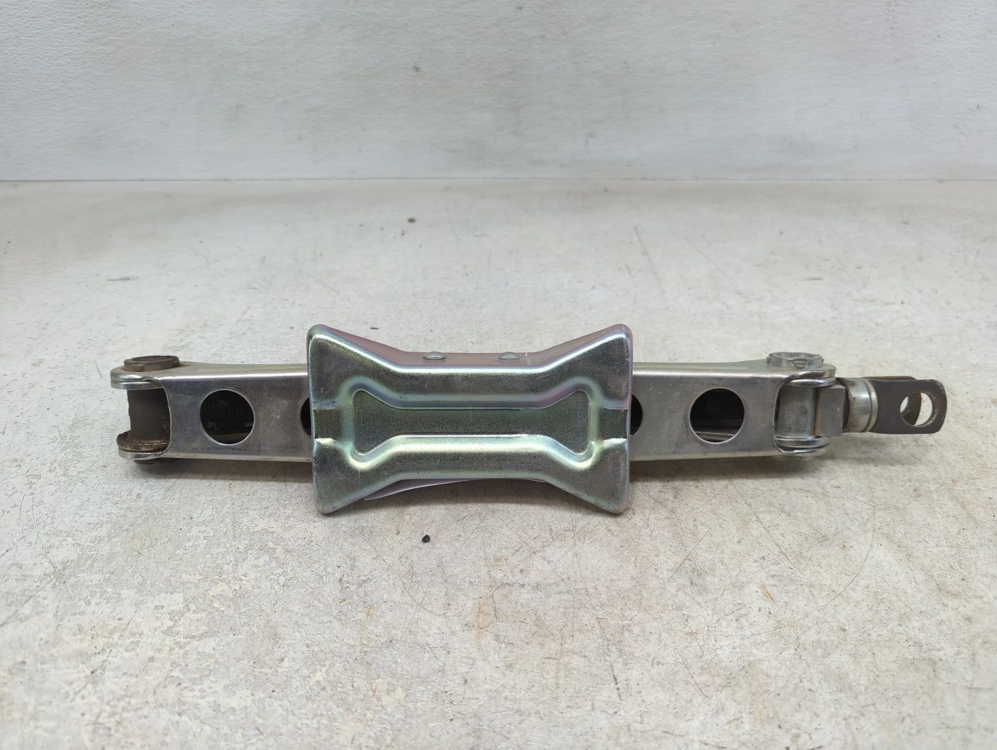2017 Honda Accord Spare Scissor Car Jack - Oemusedautoparts1.com