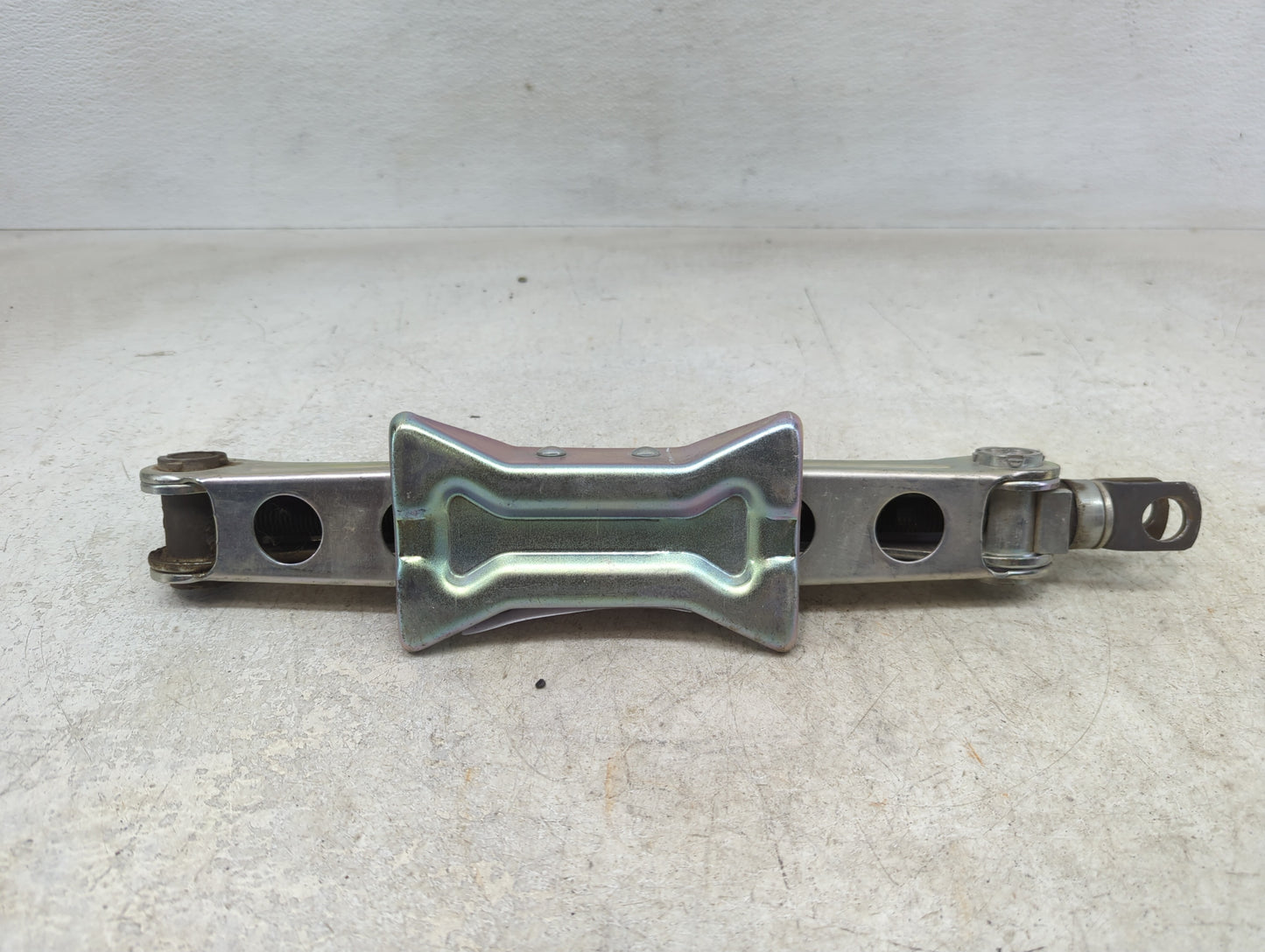 2017 Honda Accord Spare Scissor Car Jack - Oemusedautoparts1.com